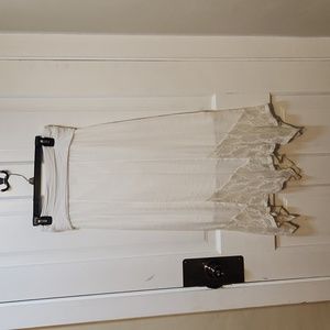 Apt. 9 Women's white skirt